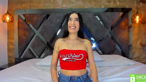 Snapshot of scarlet__jones_ chatting on September 15, 10:17 pm scarlet__jones_ online show from September 15, 10:17 pm