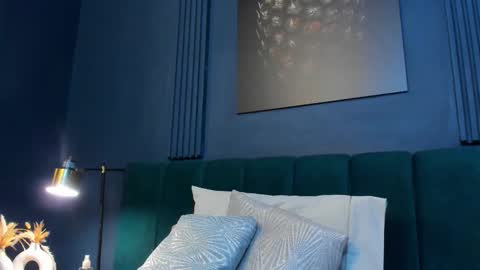 Scarlet Edwars online show from November 29, 7:18 pm