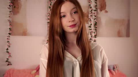 Snapshot of scarlet_fever10 chatting on October 5, 11:26 am scarlet_fever10 online show from October 5, 11:26 am