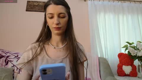 Scarlet online show from May 2, 10:18 am