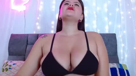 scarlet_sexy12 online show from May 14, 5:52 pm