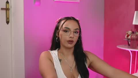 Scarlet online show from July 1, 5:34 pm