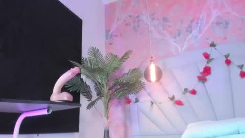 Scarlet Dayana online show from June 19, 12:19 pm