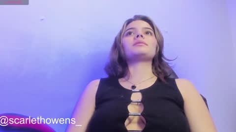 Snapshot of scarleth_owens1 chatting on December 23, 6:44 am online show from December 23, 6:44 am