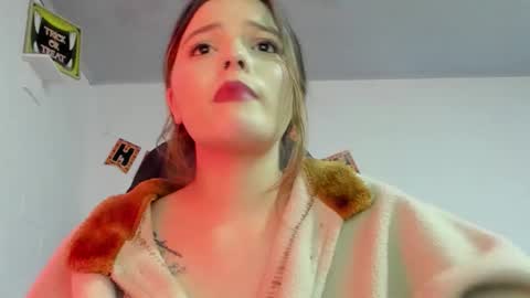 Snapshot of scarleth_owens1 chatting on October 22, 6:40 am online show from October 22, 6:40 am