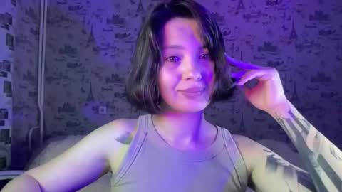 Snapshot of scarletpetal chatting on October 17, 11:57 am scarletpetal online show from October 17, 11:57 am