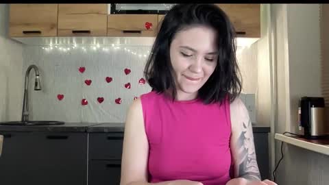 scarletpetal online show from March 9, 2:20 pm