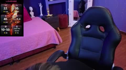 Scarlett online show from December 3, 12:40 pm