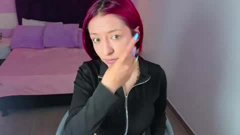 Scarlett online show from July 27, 1:19 pm