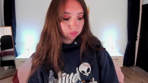 Snapshot of scarlett__cooper__ chatting on October 14, 11:57 am Scarlett online show from October 14, 11:57 am