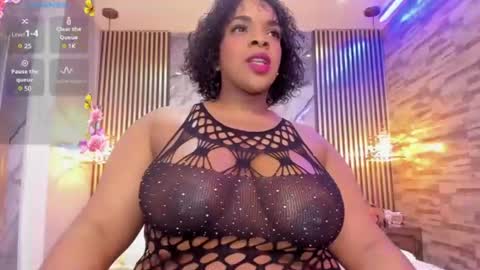 Snapshot of scarlett_boonett chatting on February 23, 4:01 am Scarlett online show from February 23, 4:01 am