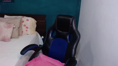 Scarlett  online show from March 7, 3:35 am