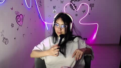 scarlett_mi online show from March 31, 4:34 am