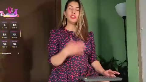 Scarlett online show from July 21, 5:02 pm