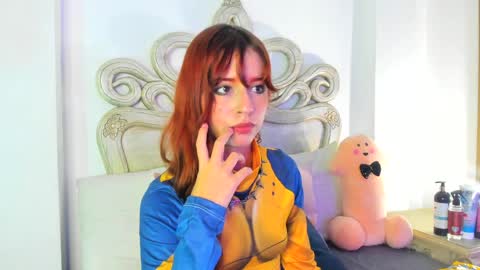 scarlett smith 3 online show from June 10, 3:28 am