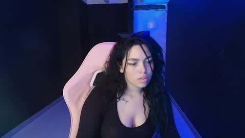 scarlett velvet  online show from March 13, 3:57 pm