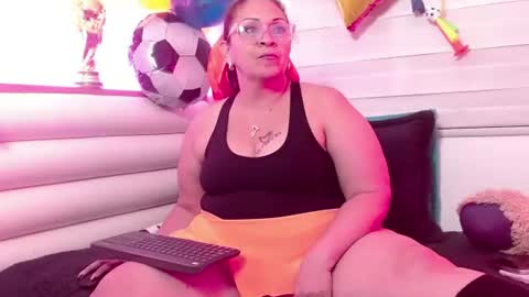 scarlettbooty online show from June 19, 12:30 pm