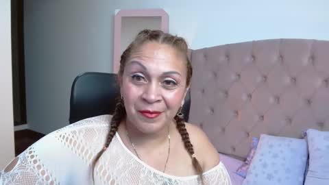 Snapshot of scarlettbooty chatting on March 9, 3:43 am scarlettbooty online show from March 9, 3:43 am