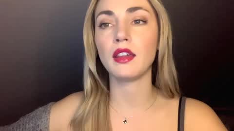 ScarlettxBlonde online show from May 3, 8:12 pm
