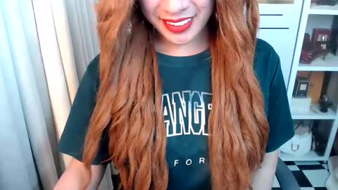 Queen Scarlet online show from March 8, 6:06 am