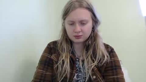 Snapshot of scartit chatting on October 19, 5:15 pm ScarTit Bernhard online show from October 19, 5:15 pm