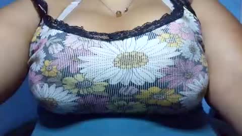 mai latina online show from August 1, 7:05 pm