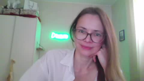 SEA Dream online show from March 17, 5:44 am