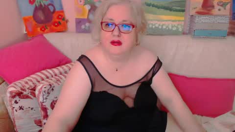 Alice online show from April 17, 1:57 pm