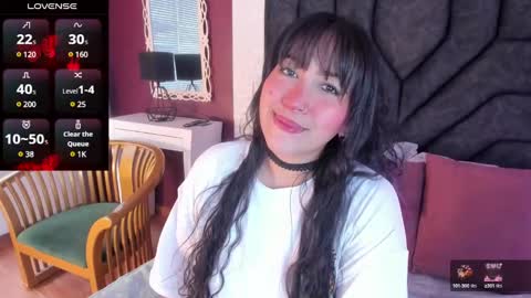 Laura online show from December 21, 7:27 pm