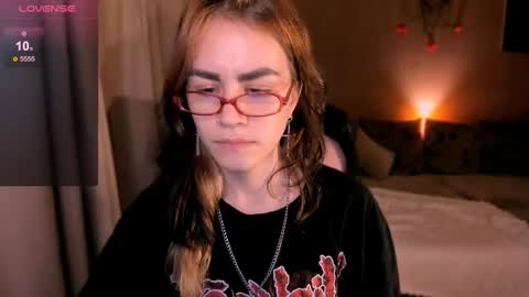 selectrra online show from September 21, 10:30 pm