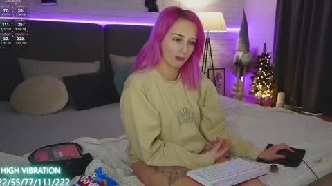Snapshot of selena_lily chatting on January 3, 7:38 am Selena Lily online show from January 3, 7:38 am
