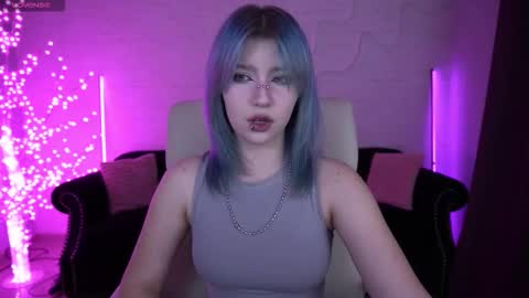 selenairis online show from March 18, 12:48 am