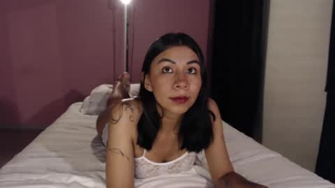 Snapshot of selene_gils chatting on September 17, 1:36 am nathy online show from September 17, 1:36 am