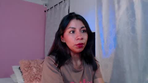 Snapshot of selene_gils chatting on October 21, 3:43 am nathy online show from October 21, 3:43 am