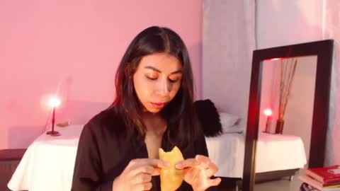 Snapshot of selene_gils chatting on October 9, 3:54 am nathy online show from October 9, 3:54 am