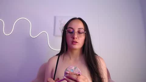 selene_swee online show from June 15, 8:20 pm