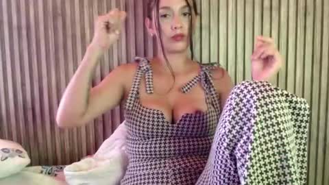 INDEPENDENT  model Instagram  selenevega08 online show from March 3, 4:57 pm