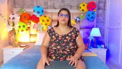 Selenna Cooper online show from June 29, 11:54 am