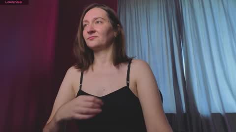 selestiasonata online show from June 5, 2:04 am