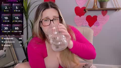 Selina Mae online show from February 15, 4:37 am