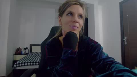 sellena_angels online show from October 5, 10:53 am