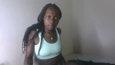 sellinprinces online show from November 12, 3:10 pm