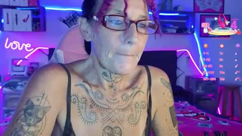 Selvaggia Del Caribe online show from February 20, 6:20 pm