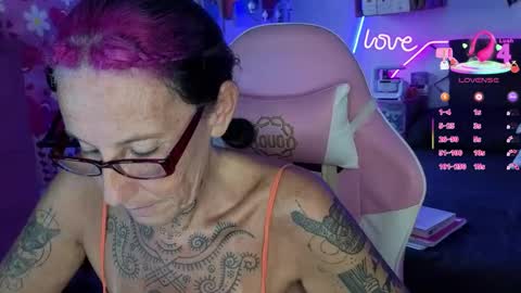 Selvaggia Del Caribe online show from April 23, 6:32 pm