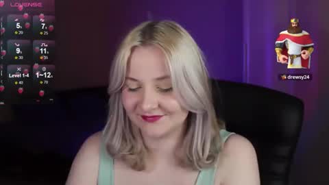 Ilona online show from November 12, 7:56 pm