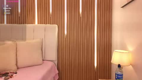 Sensual Kim77 online show from June 11, 12:57 pm