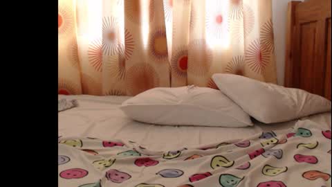 Anne online show from December 15, 12:10 pm