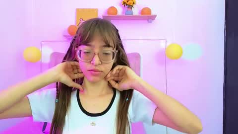 Snapshot of serafina_ chatting on January 13, 12:56 pm serafina_ online show from January 13, 12:56 pm