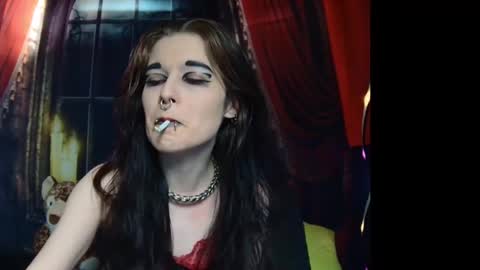 Snapshot of seraphinmunster chatting on February 4, 6:06 pm Seraphin Munster online show from February 4, 6:06 pm