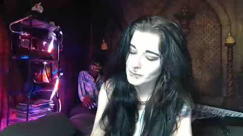 Seraphin Munster online show from December 3, 7:05 pm